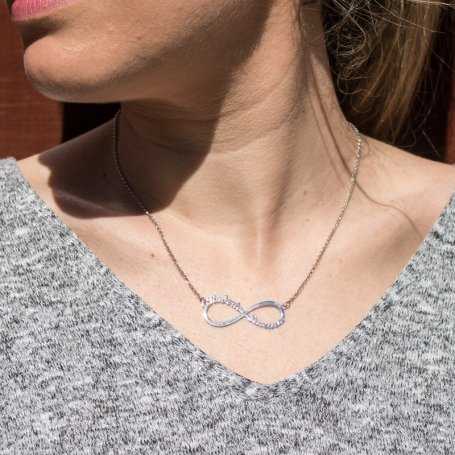 Gargantilla Infinito con Nombres en Plata Dorada modelo